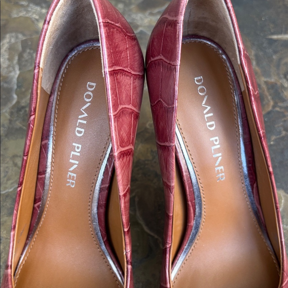 Donald Pliner Ruzana Pump - Picture 12 of 14